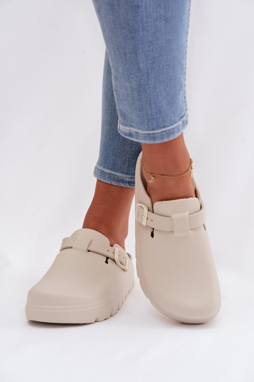 Pantoufles légères Pantoufles pour femmes avec des sangles I avec boucles beige Larinie