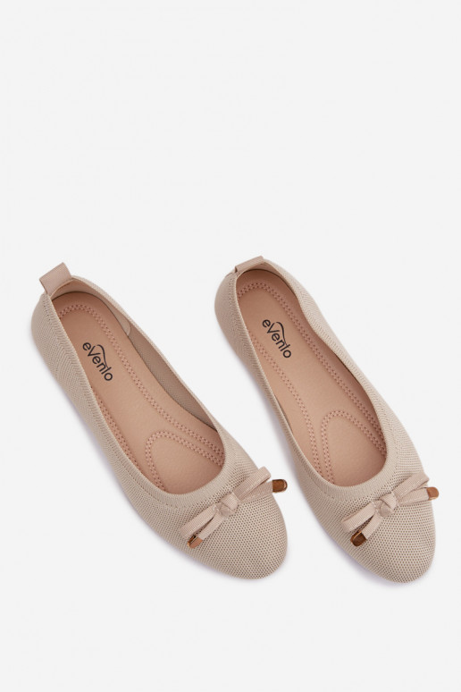 Ballerines avec des rubans beige Amelivra