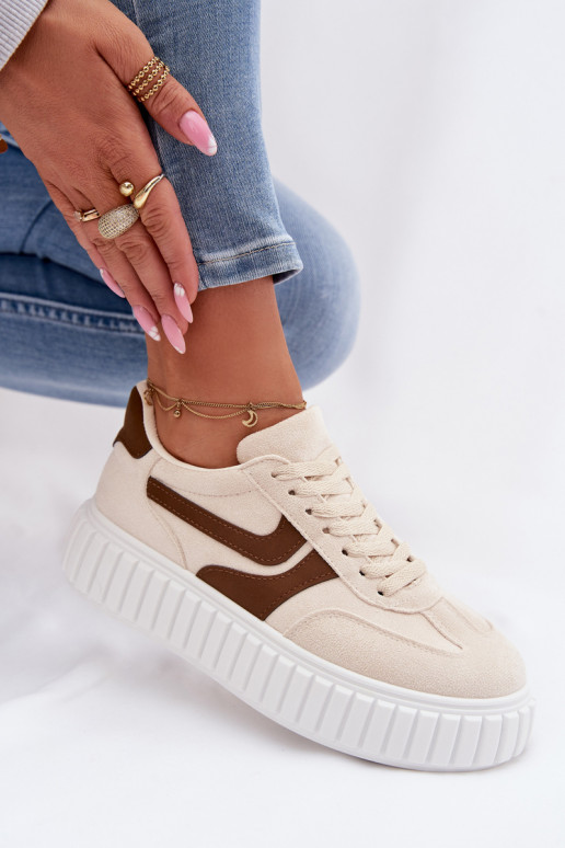 Chaussures modèle baskets Féminin avec une plateformeen daim écologiqueu beige Cadrina