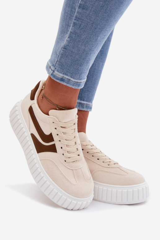 Chaussures modèle baskets Féminin avec une plateformeen daim écologiqueu beige Cadrina