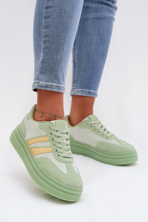 Chaussures modèle baskets Féminin avec une plateforme couleur verte Galleria