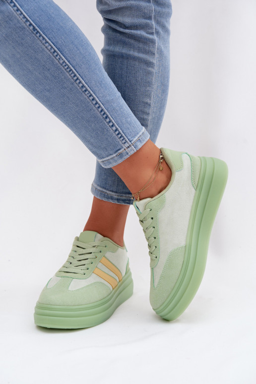 Chaussures modèle baskets Féminin avec une plateforme couleur verte Galleria