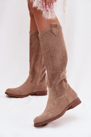 bottes pour femmes avec des éléments ajourés avec des talons larges S.Barski HY61-8022 beige 2