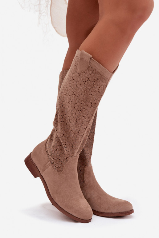 bottes pour femmes avec des éléments ajourés avec des talons larges S.Barski HY61-8022 beige