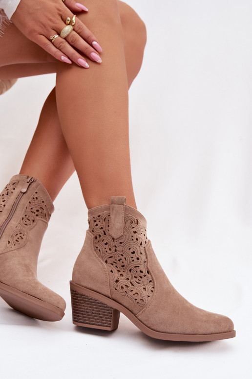 Bottes ajourées style coÀ-boy Féminin avec des talons S.Barski HY61-8012 beige