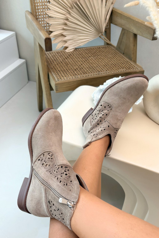 Bottes ajourées Féminin avec des talons larges S.Barski HY61-8026 beige