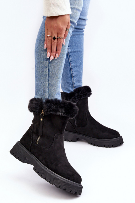 Bottes en daim Féminin avec un manteau de fourrure couleur noire Hasiva