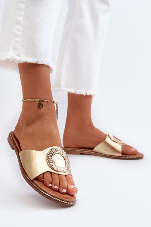 Pantoufles pour femmes avec des ornements couleur dorée Cilima