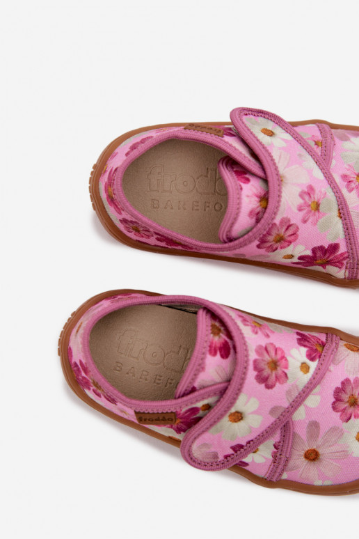 Chaussons Puéril Puéril avec attaches adhésives Barefoot avec des fleurs Froddo G1700438-8 couleur rose