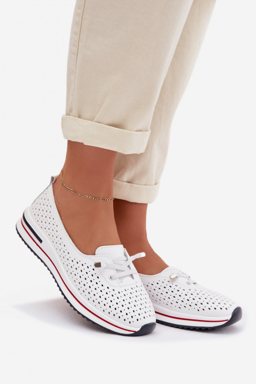 Peau avec des éléments ajourés chaussures Féminin S.Barski LR61-7044 couleur blanche