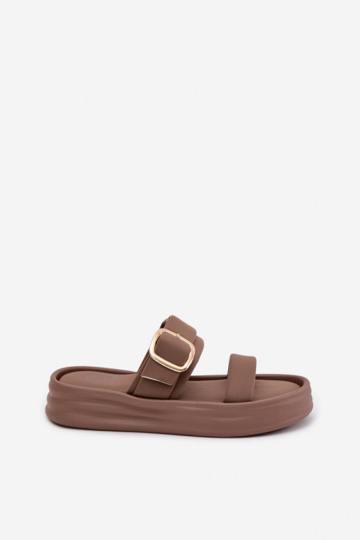  Pantoufles pour femmes avec une plateforme avec des bandes I Złotą avec boucles couleur kaki Ameliette