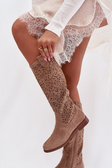 Bottes longues pour femmes avec éléments ajourés et larges talons S.Barski HY61-8023, couleur sable 2