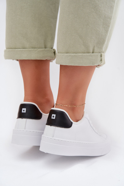 Chaussures modèle baskets Féminin en cuir écologique Big Star TT274928 HI-POLY SYSTEM couleur blanche