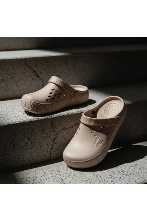 Chaussons Sabots Féminin Pantoufles légères Big Star TT274A083 beige