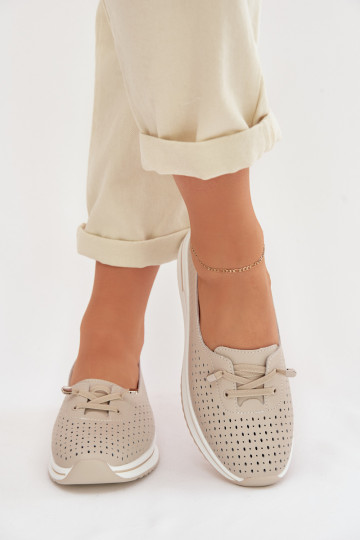 Peau avec des éléments ajourés chaussures Féminin S.Barski LR61-7044 beige 2