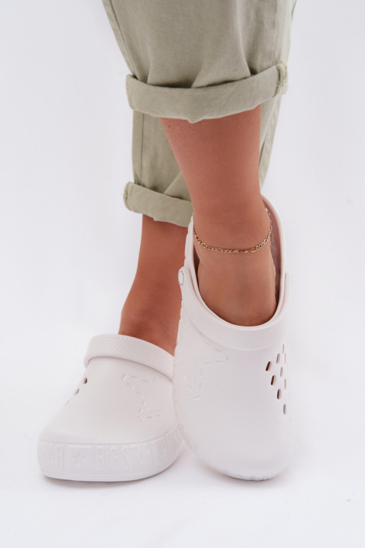 Chaussons Sabots Féminin Pantoufles légères Big Star TT274A081 couleur blanche