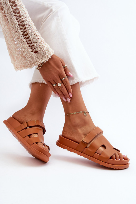 Modèle classique Pantoufles pour femmes marron Molie