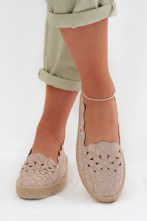 Espadrilles avec des éléments ajourés avec des fleurs beige Merivelle