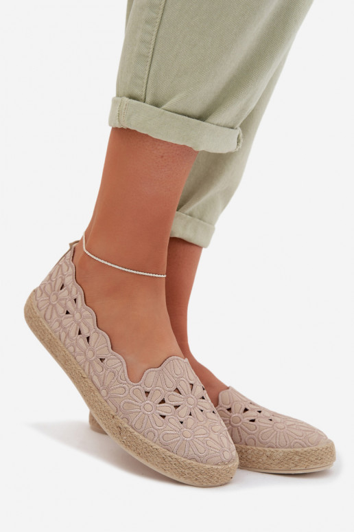 Espadrilles avec des éléments ajourés avec des fleurs beige Merivelle