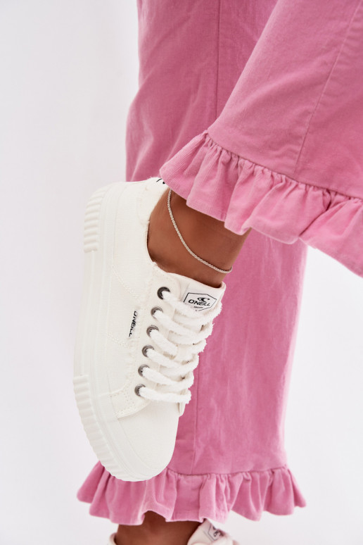 Chaussures de loisirs avec une plateforme O`NEILL SPINNA C DANSOMEN LODANS 90261009.02A couleur blanche