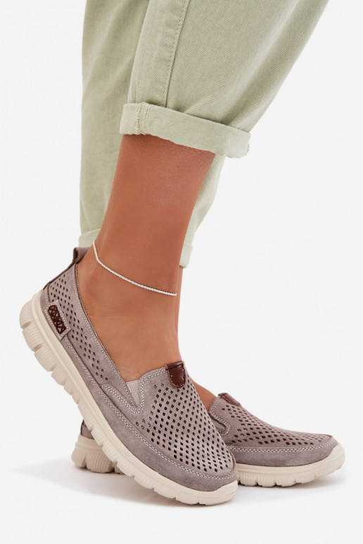 avec des éléments ajourés chaussuresActivéturalnego en daimu couleur grise Ravinette