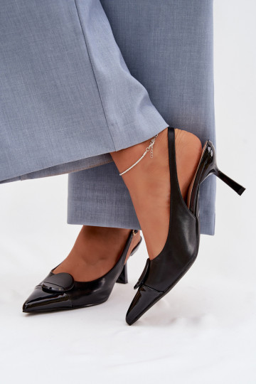 Sandales pour femmes à talons fins avec des détails élégants de couleur noire Tai tuririae