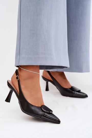 Sandales pour femmes avec des talons fins Avec des décorations Detalem couleur noire Il fautriae 2