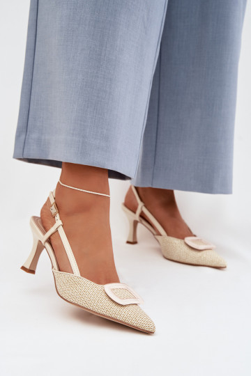 Sandales pour femmes à talons avec des éléments décoratifs de couleur sable Eslina
