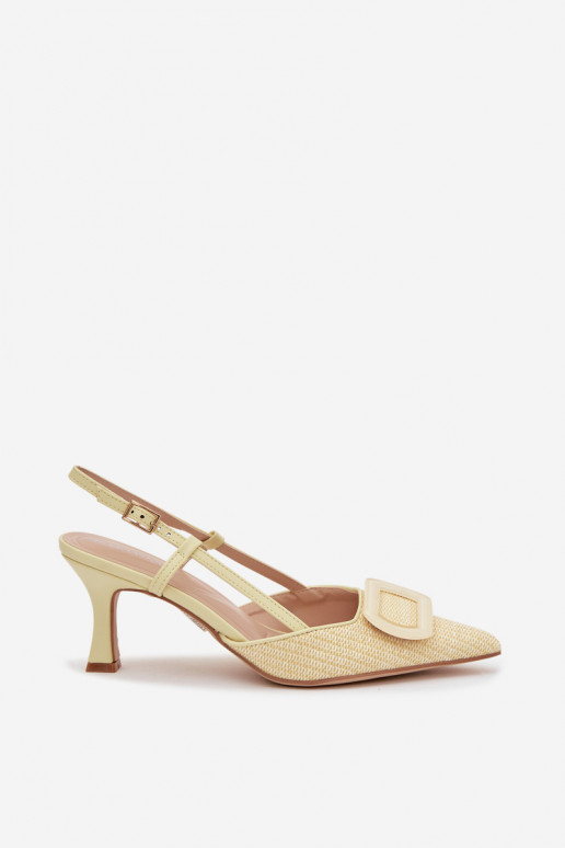 Sandales pour femmes avec des talons Avec des décorations Élément couleur jaune Eslina