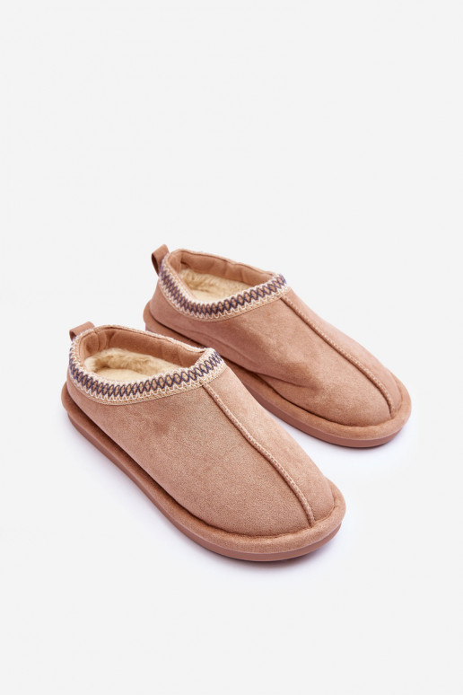 Féminin en daim chaussons avec un manteau de fourrure beige Polinna