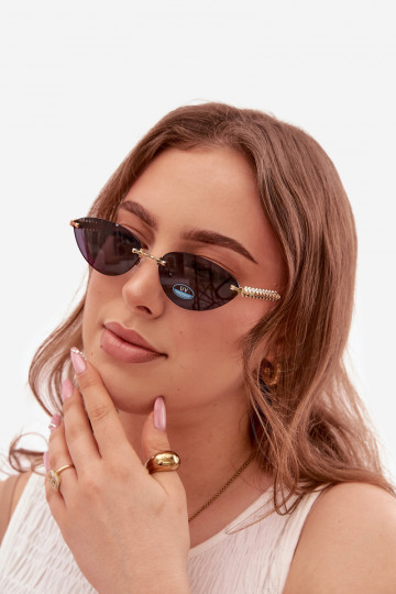 Des lunettes de soleil FémininFiltrem UV bleu foncé 2