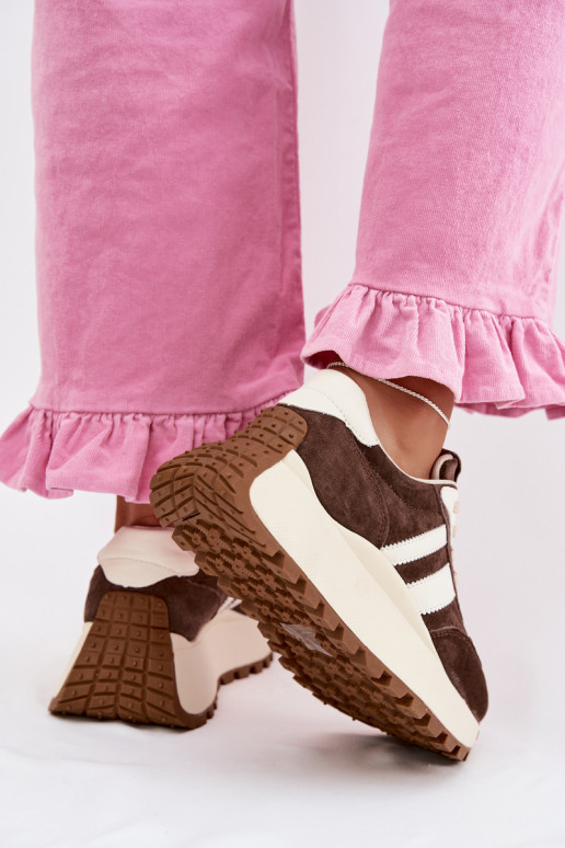 Chaussures modèle baskets en daim avec une plateforme D&A GR61-5986 CzekoladoÀe