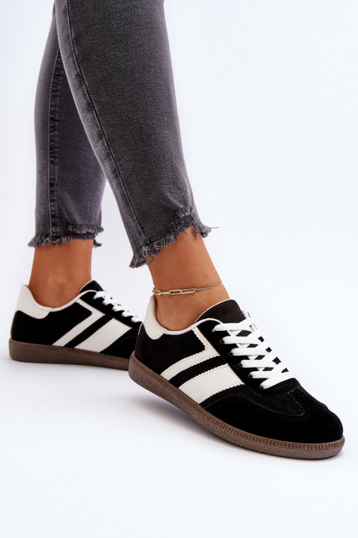 Le bas des femmes Chaussures modèle baskets baskets couleur noire Eudiopis