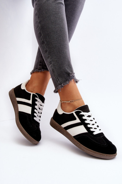 Le bas des femmes Chaussures modèle baskets baskets couleur noire Eudiopis