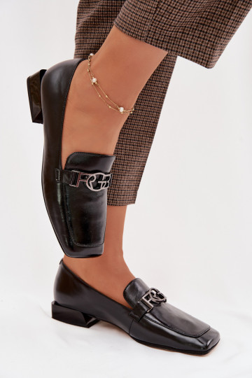 Peau mocassins pour femmes Avec des décorations Detalem D&A CR61-3125 couleur noire