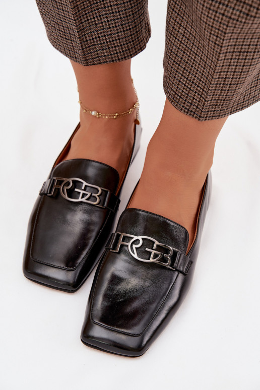 Peau mocassins pour femmes Avec des décorations Detalem D&A CR61-3125 couleur noire