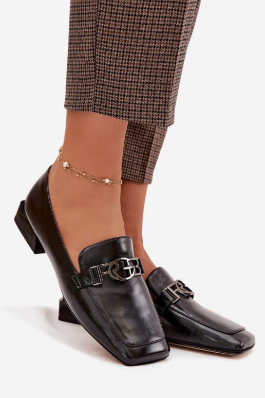 Peau mocassins pour femmes Avec des décorations Detalem D&A CR61-3125 couleur noire