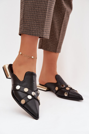 Pantoufles en cuir Mule Féminin avec des sangles D&A CR61-3058 couleur noire