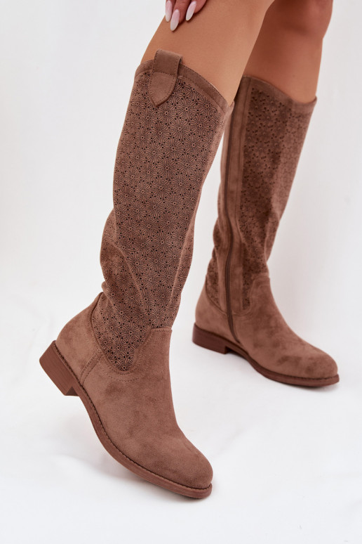 bottes pour femmes avec des éléments ajourés avec des talons larges S.Barski HY61-8022 marron