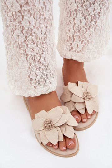 Chaussons plats pour femmes couleur ivoire avec motifs floraux Elzoria