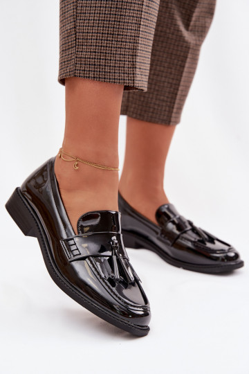 Mocassins vernis pour femmes avec franges noires Galera 2