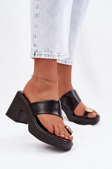 Mules pour femmes avec talon en forme de colonne et détails dorés noires Sinora 2