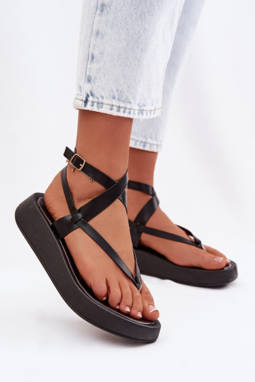 tongs Féminin avec une plateforme couleur noire Gelira