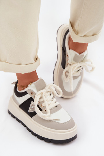 Chaussures modèle baskets Féminin avec une plateforme couleur grise Florinda