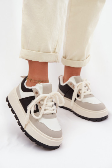 Chaussures modèle baskets Féminin avec une plateforme couleur grise Florinda 2