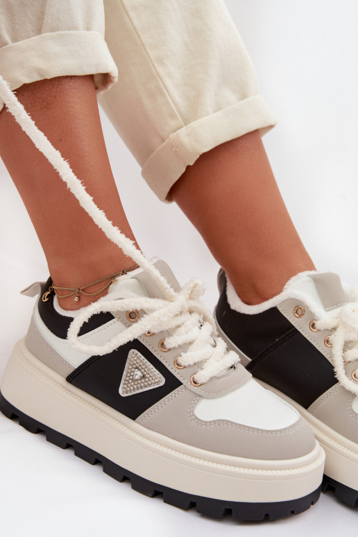 Chaussures modèle baskets Féminin avec une plateforme couleur grise Florinda