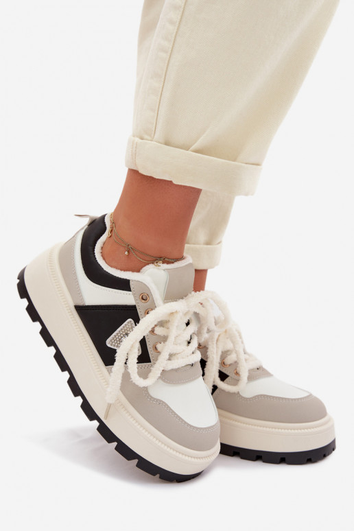 Chaussures modèle baskets Féminin avec une plateforme couleur grise Florinda