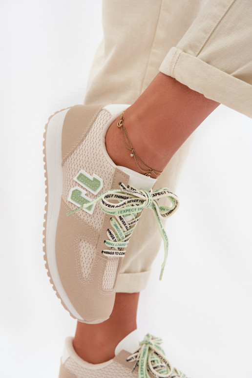 Chaussures modèle baskets Féminin Avec des décorations Laçagem beige Henira