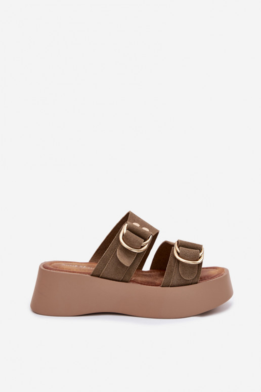 Pantoufles pour femmes avec une plateforme Ze couleur doréemi avec bouclesmi couleur verte Nelirae