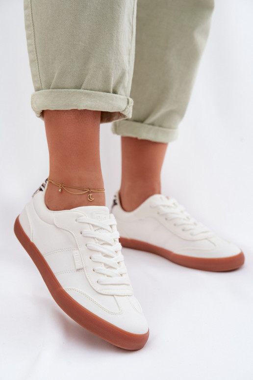 Chaussures modèle baskets Féminin  Big Star TT274357 couleur blanche